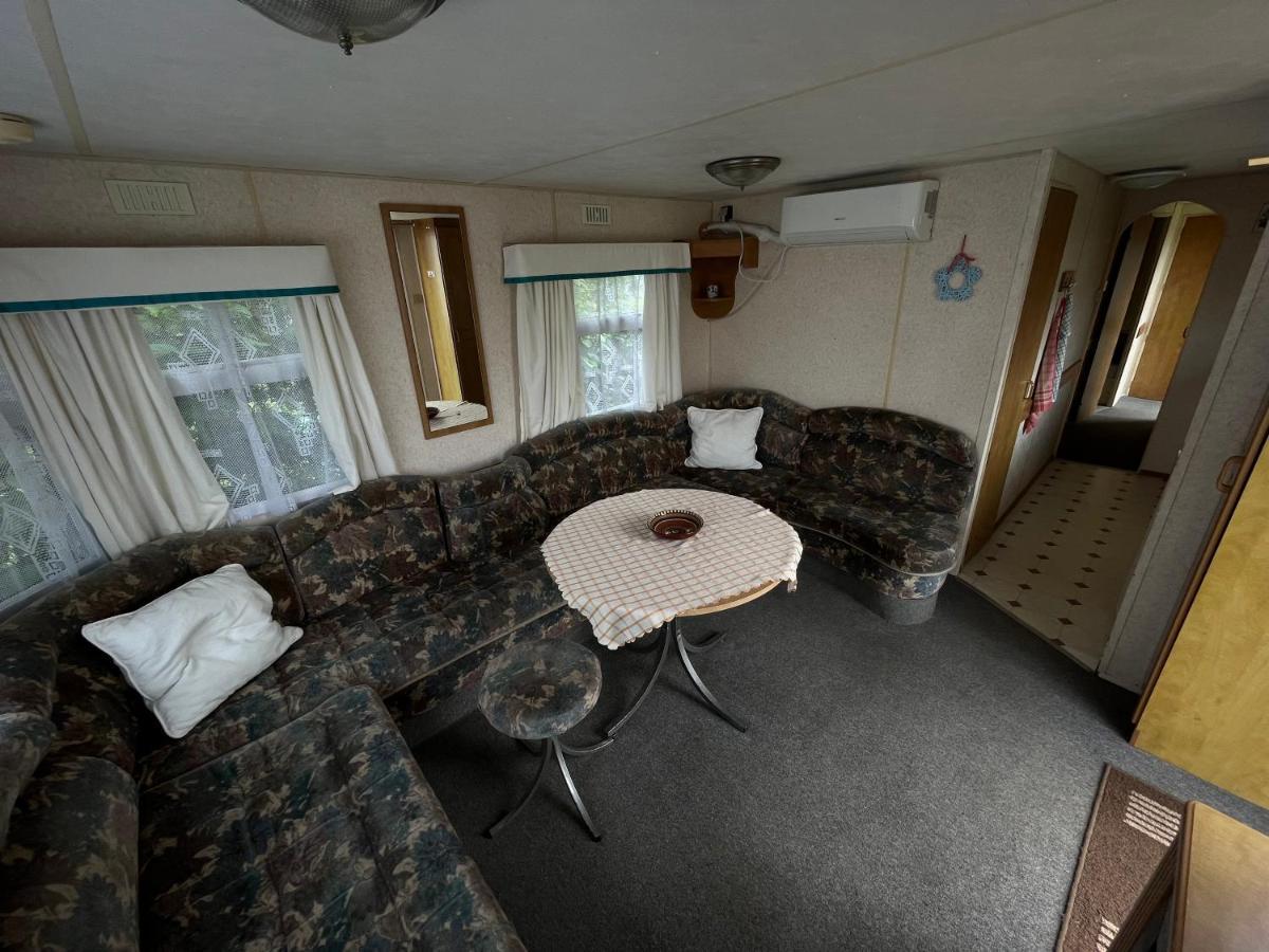 Autocamp Free Star - Mobilheimy Lägenhet Strachotin Exteriör bild